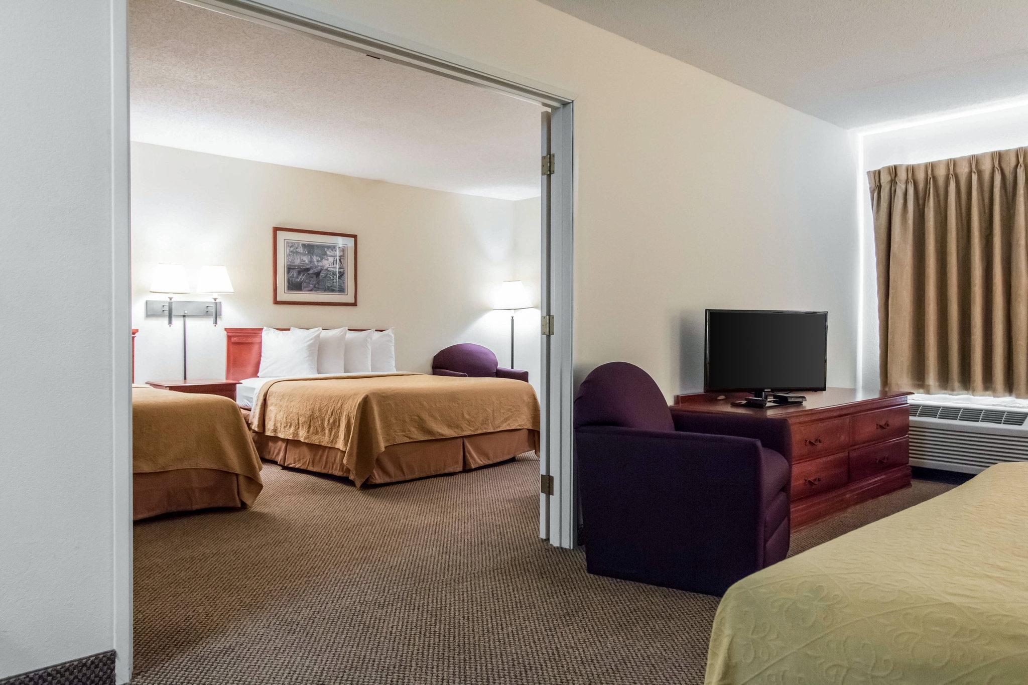Baymont By Wyndham Hotel Port Wentworth